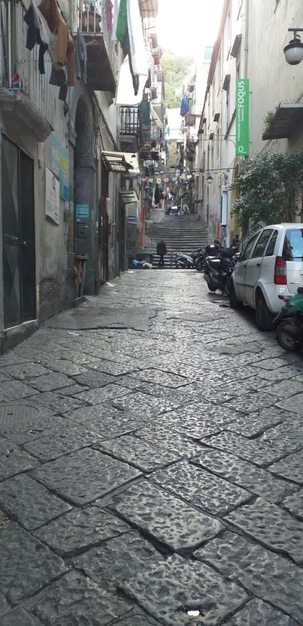 B&B Ruffo Nel Cuore Di Napoli Exterior photo