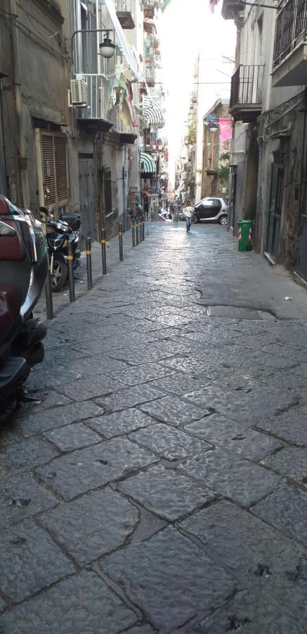 B&B Ruffo Nel Cuore Di Napoli Exterior photo