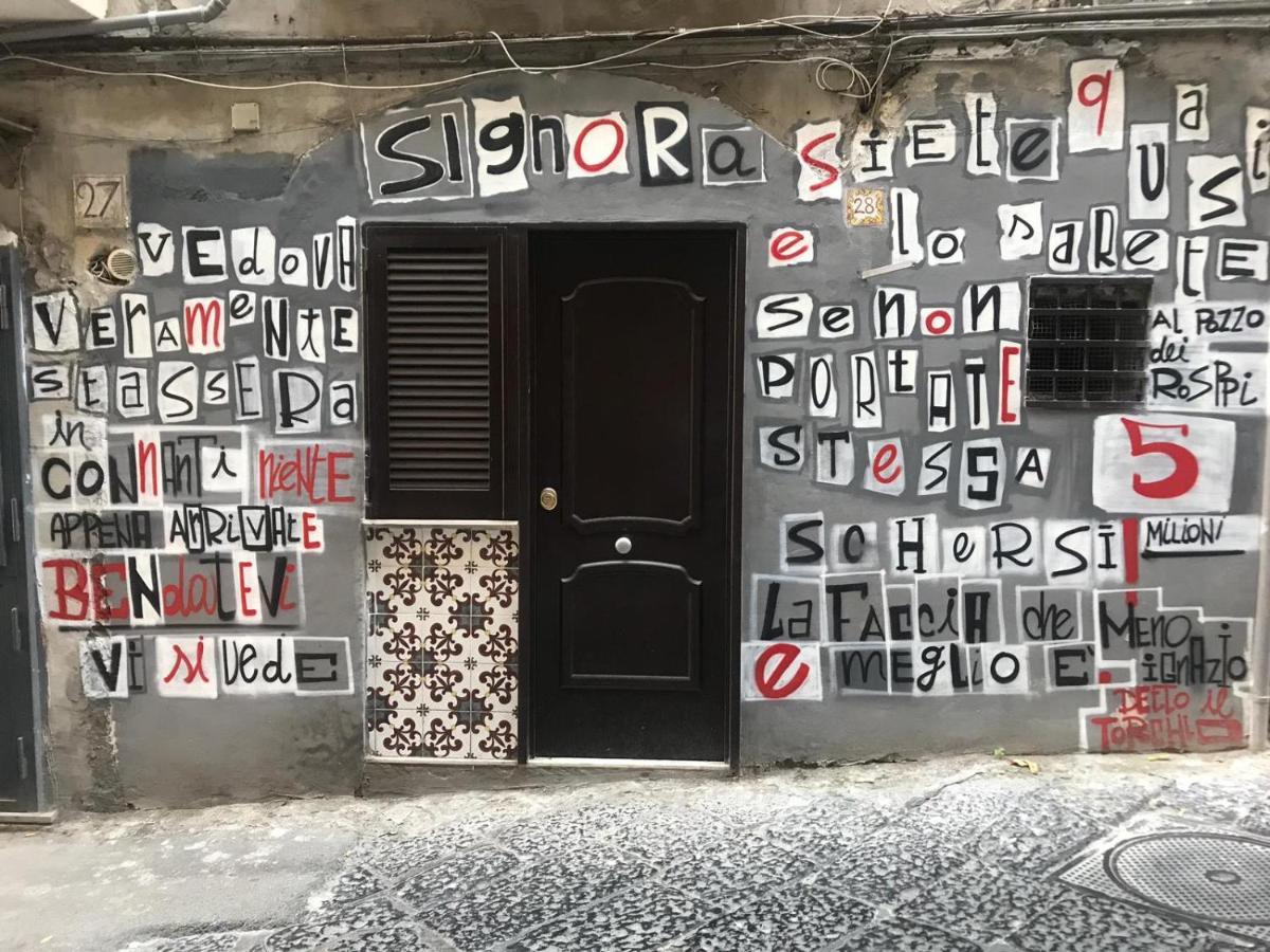 B&B Ruffo Nel Cuore Di Napoli Exterior photo