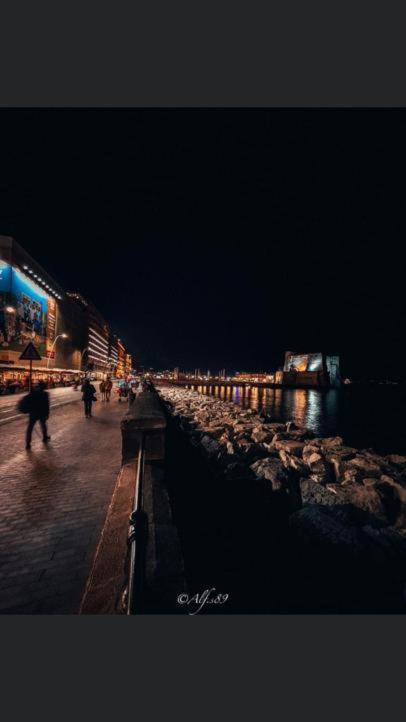 B&B Ruffo Nel Cuore Di Napoli Exterior photo